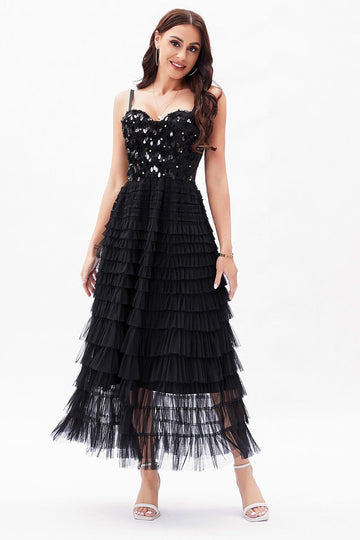 Vestido de fiesta con corsé escalonado de tul de línea A negro